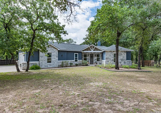 Photo 3 of Single family home for sale at 263 Cibolo Ridge Dr, La Vernia, TX 78121 | MLS# 1962904 | Listing updated on 2026-09-05