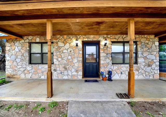Photo 3 of Single family home for sale at 360 Horton Rd, Poteet, TX 78065 | MLS# 1962921 | Listing updated on 2026-10-04