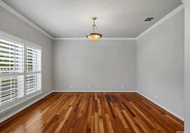 Photo 4 of Single family home for sale at 9406 Potters Point, Helotes, TX 78023 | MLS# 1963190 | Listing updated on 2026-10-09