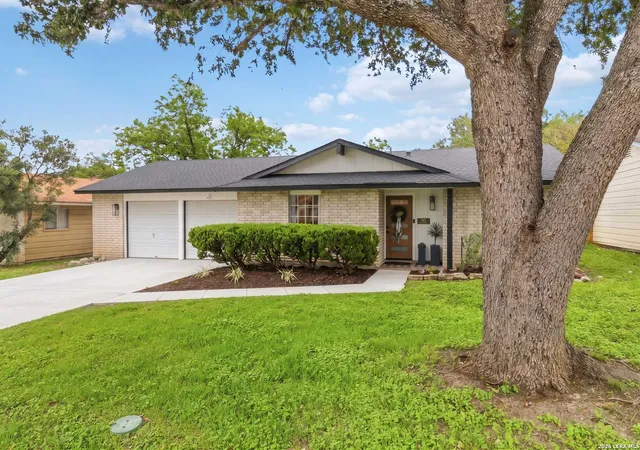 Photo 3 of Sale Pending at 1734 Timber Oak St, San Antonio, TX 78232 | MLS# 1963255 | Listing updated on 2026-08-11
