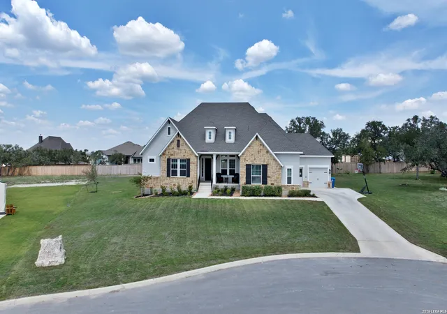 3rd image of 195 Piper, Castroville, TX 78009 | MLS# 1963261