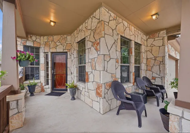 Photo 4 of Sale Pending at 516 Brk Shadow, Cibolo, TX 78108 | MLS# 1963317 | Listing updated on 2026-05-16