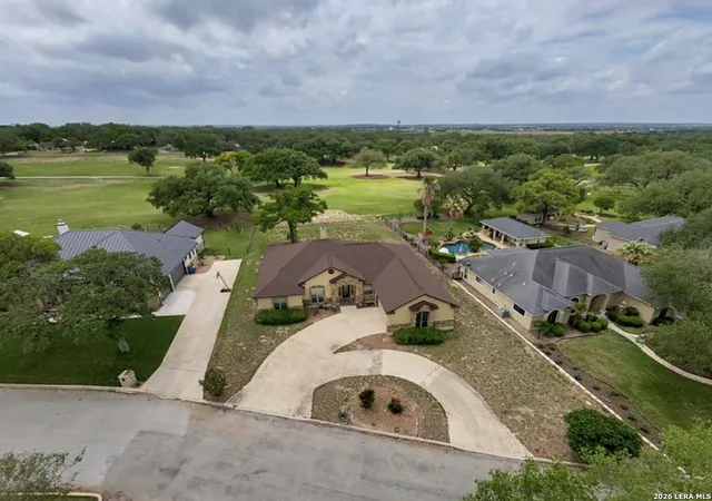 Homes for sale in Devine, TX | 518 Jack Nickolaus, Devine, TX 78016 | MLS# 1963328