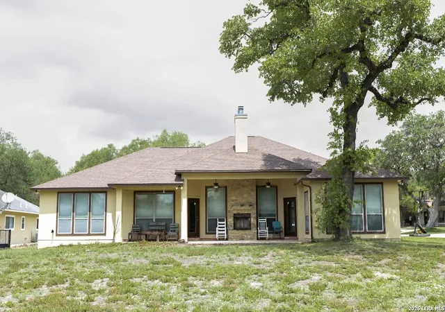 Homes for sale in Devine, TX | 518 Jack Nickolaus, Devine, TX 78016 | MLS# 1963328