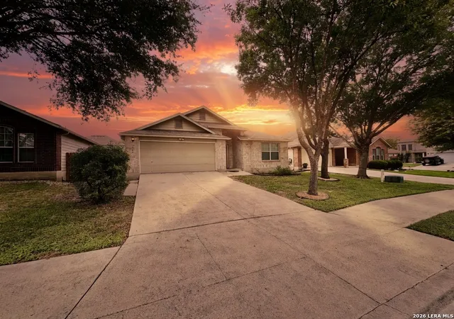 Homes for sale in Schertz, TX | 3304 Whisper Blf, Schertz, TX 78108 | MLS# 1963338