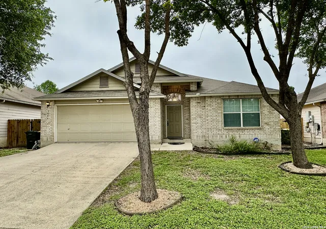 Homes for sale in Schertz, TX | 3304 Whisper Blf, Schertz, TX 78108 | MLS# 1963338