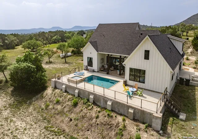 2nd image of 250 Johnson Road, Bandera, TX 78003 | MLS# 1963371