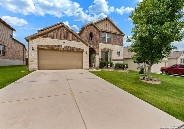 2nd image of 3121 Half Moon Dr, Schertz, TX 78108 | MLS# 1963390
