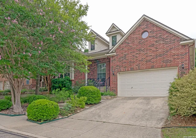 2nd image of 25010 Kiowa Crk, San Antonio, TX 78255 | MLS# 1963395