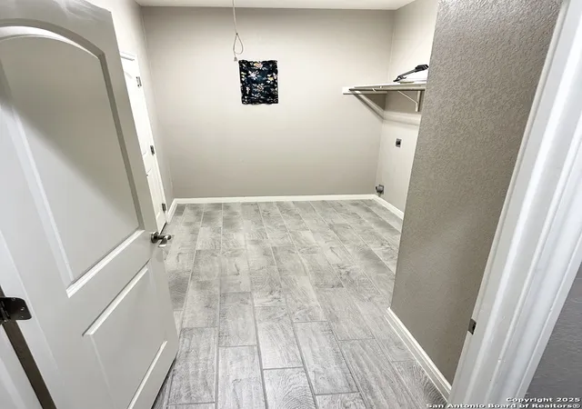 Photo 4 of Sale Pending at 218 Iron Gate, Pleasanton, TX 78064 | MLS# 1963410 | Listing updated on 2026-05-02