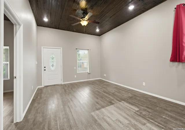 5th image of 321 Regent, San Antonio, TX 78204 | MLS# 1963416