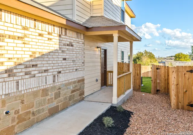 2nd image of 367 369 Emma Dr, New Braunfels, TX 78130 | MLS# 1963417