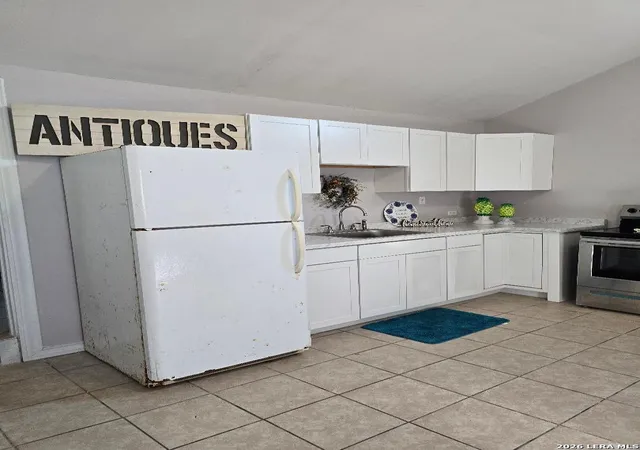 Homes for sale in Lytle, TX | 208 County Road 6847, Lytle, TX 78052 | MLS# 1963421