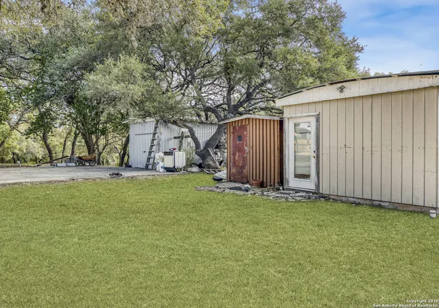Photo 22 of Single family home for sale at 2019 North Park, Canyon Lake, TX 78133 | MLS# 1963513 | Listing updated on 2026-05-03