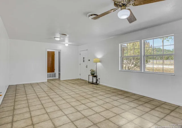 Photo 4 of Single family home for sale at 2019 North Park, Canyon Lake, TX 78133 | MLS# 1963513 | Listing updated on 2026-05-03