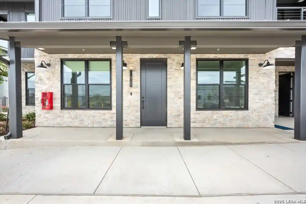 Listing Photo 2 - Condo for sale in 630 Central Pkwy located at 630 Central Pkwy, New Braunfels, TX 78130 - Unit #1205/1206