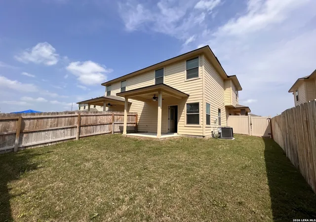 24th image of 1133/1135 Renee, Seguin, TX 78155 | MLS# 1963547