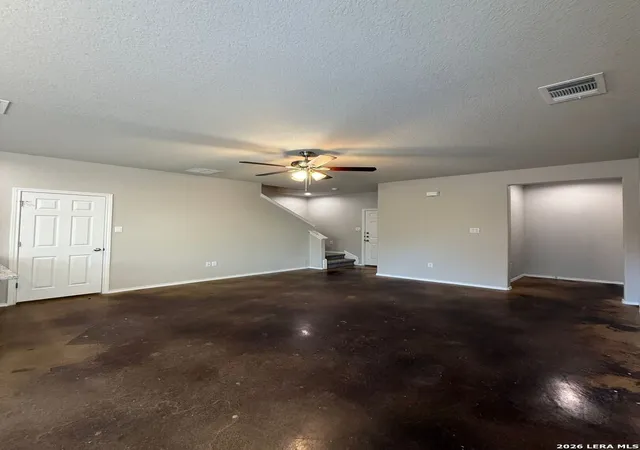 4th image of 1133/1135 Renee, Seguin, TX 78155 | MLS# 1963547
