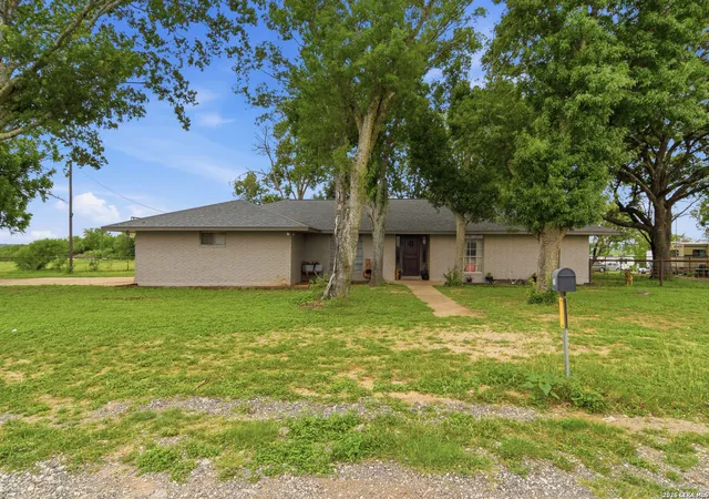 1st image of 1195 Fm 471 N, Castroville, TX 78009 | MLS# 1963734