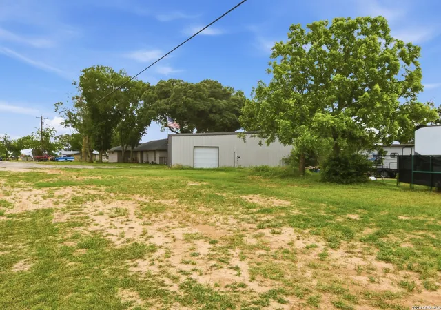 2nd image of 1195 Fm 471 N, Castroville, TX 78009 | MLS# 1963734