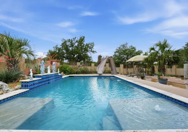 Photo 2 of Single family home for sale at 282 Lantana Cerro, Spring Branch, TX 78070 | MLS# 1963738 | Listing updated on 2026-09-14