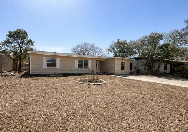2nd image of 134 Basswood, San Antonio, TX 78213 | MLS# 1963774