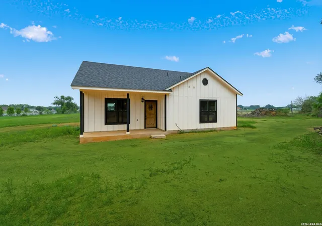 Homes for sale in Somerset, TX | 20922 Kinney Rd, Somerset, TX 78069 | MLS# 1963864