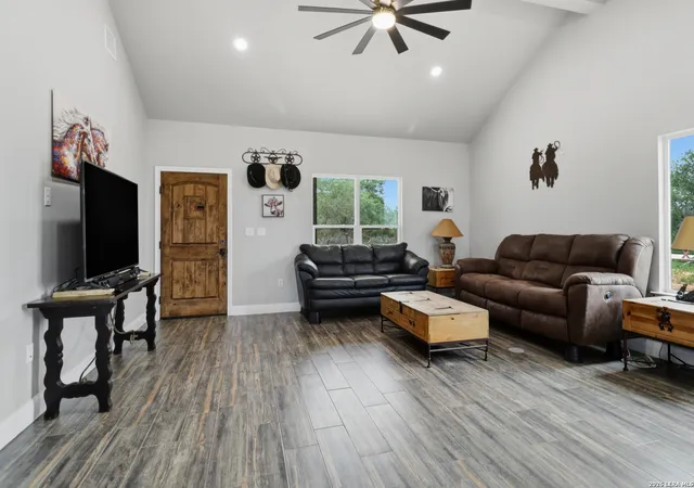 Homes for sale in Somerset, TX | 20922 Kinney Rd, Somerset, TX 78069 | MLS# 1963864