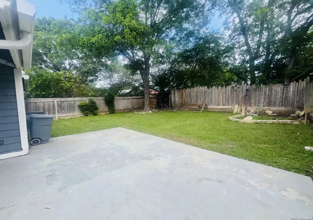 Homes for sale in San Antonio, TX | 3918 Chimney Springs Dr, San Antonio, TX 78247 | MLS# 1963868