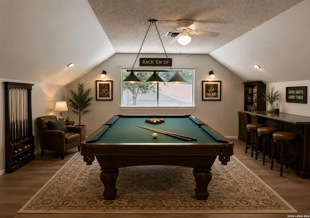 Photo 4 of Sale Pending at 90 Bluet Ln, Castle Hills, TX 78213 | MLS# 1963894 | Listing updated on 2026-08-24