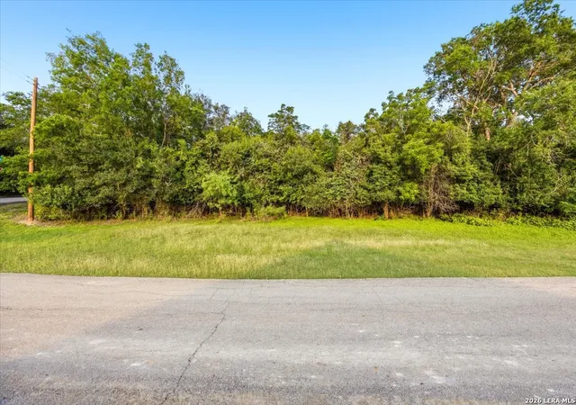 Photo 4 of Land for sale at Lot 1 Block 4 River Oaks Blvd, Canyon Lake, TX 78133 | MLS# 1963895 | Listing updated on 2026-06-17