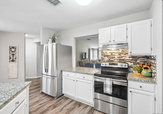 Photo 3 of Single family home for sale at 9711 Spruce Ridge Dr, Converse, TX 78109 | MLS# 1963976 | Listing updated on 2026-09-15