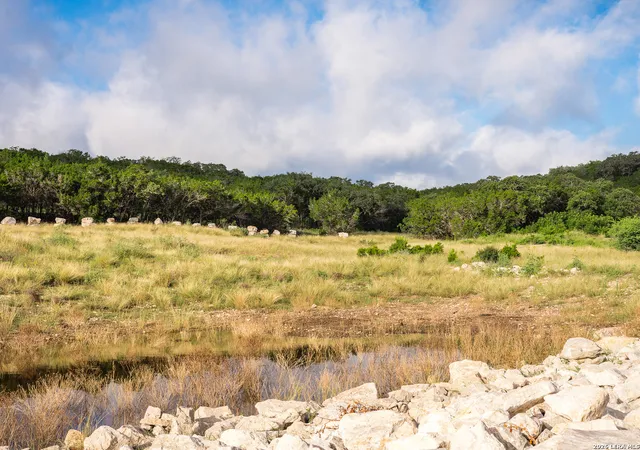 4th image of 401 Pr 2410, Hondo, TX 78861 | MLS# 1963995