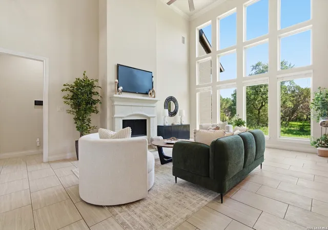 Photo 3 of Single family home for sale at 852 Hampton Oaks, New Braunfels, TX 78132 | MLS# 1964085 | Listing updated on 2026-08-18
