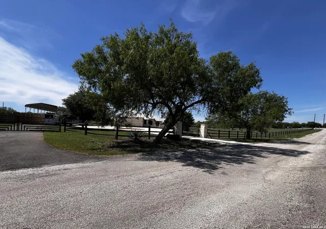 image of 6975 Pfeil, Schertz, TX 78154 | MLS# 1964114