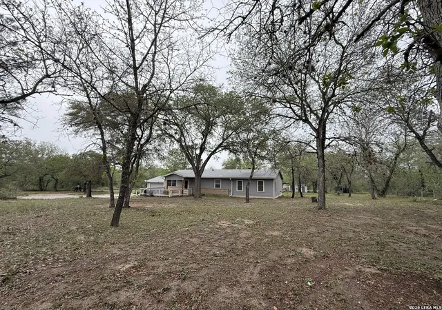 Photo 4 of Sale Pending at 22710 Petwood Dr, San Antonio, TX 78264 | MLS# 1964135 | Listing updated on 2026-08-17