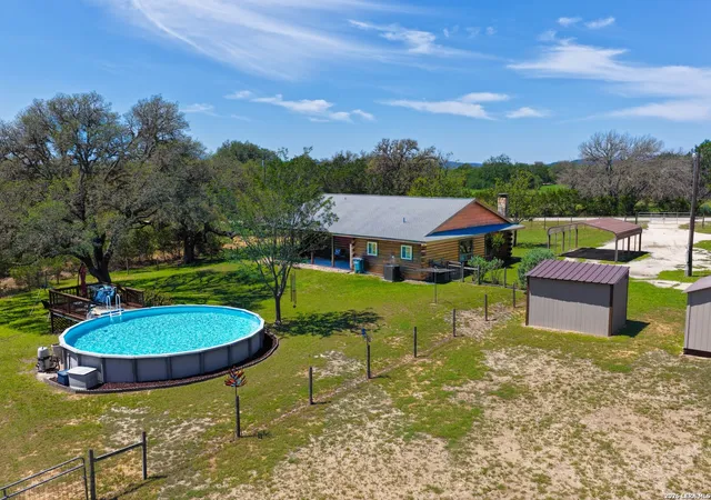 5th image of 715 Old Orchard, Bandera, TX 78003 | MLS# 1964237