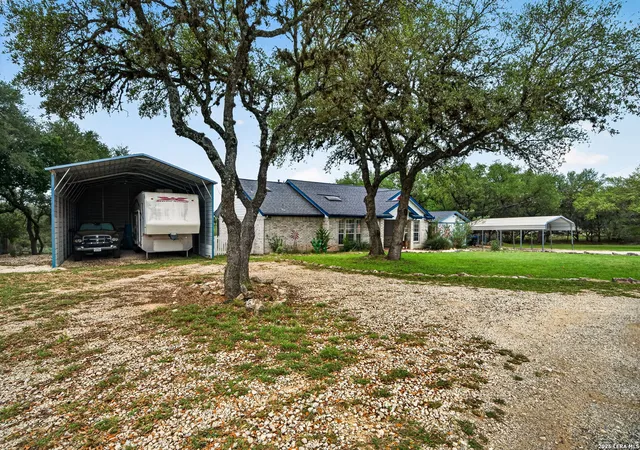 Homes for sale in Lakehills, TX | 1032 Summit Rd, Lakehills, TX 78063 | MLS# 1964246
