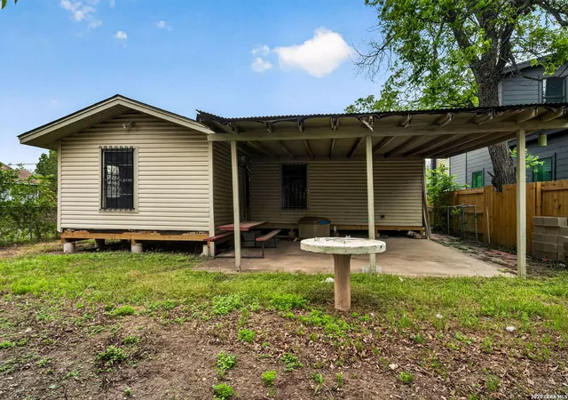 27th image of 257 Bank St, San Antonio, TX 78204 | MLS# 1964301