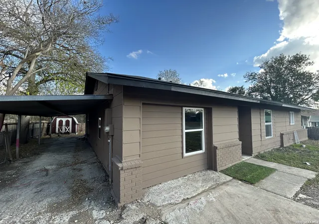 Photo 2 of Sale Pending at 7014 Grand Valley Dr, San Antonio, TX 78242 | MLS# 1964328 | Listing updated on 2026-08-06