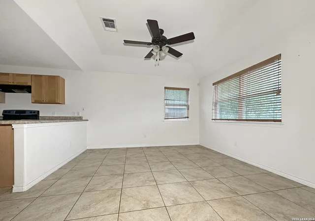 Homes for sale in Jourdanton, TX | 505 Indian Crossing, Jourdanton, TX 78026 | MLS# 1964337