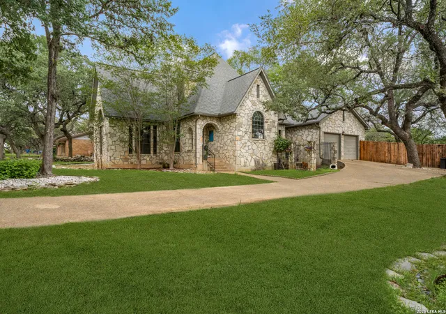 Photo 3 of Sale Pending at 2126 Pipestone Dr, San Antonio, TX 78232 | MLS# 1964389 | Listing updated on 2026-09-02