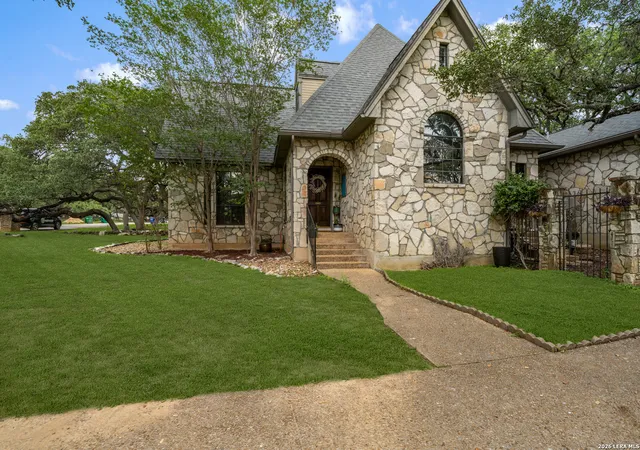Photo 3 of Sale Pending at 2126 Pipestone Dr, San Antonio, TX 78232 | MLS# 1964389 | Listing updated on 2026-09-02