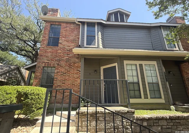 2nd image of 8 Chapel Hill Cir #BLDDG M UNIT 8, San Antonio, TX 78240 | MLS# 1964426