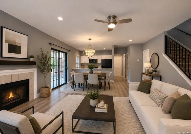 5th image of 8 Chapel Hl Cir, San Antonio, TX 78240