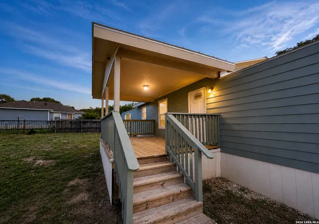 Photo 3 of Manufactured home for sale at 22823 Copper Canyon Dr, Elmendorf, TX 78112 | MLS# 1964486 | Listing updated on 2026-05-17