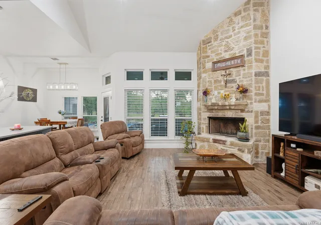 image of 238 Cibolo Way, La Vernia, TX 78121 | MLS# 1964490