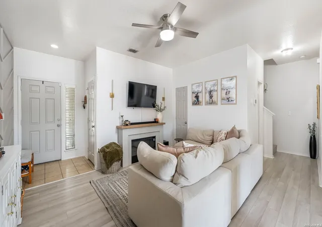 Photo 3 of Single family home for sale at 26950 Villa Toscana, San Antonio, TX 78260 | MLS# 1964510 | Listing updated on 2026-09-14
