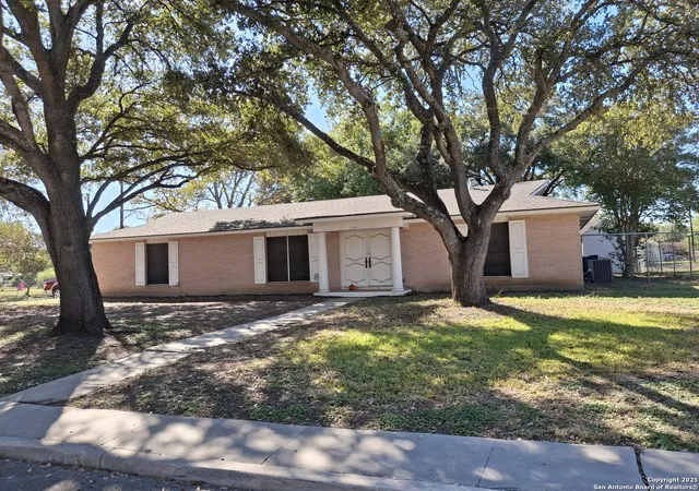 Photo 4 of Sale Pending at 3601 Vinecrest, San Antonio, TX 78219 | MLS# 1964544 | Listing updated on 2026-08-28