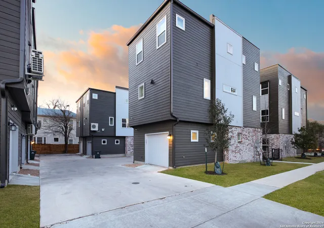 Homes for sale in San Antonio, TX | 210 W Poplar St #101, San Antonio, TX 78212 | MLS# 1964574
